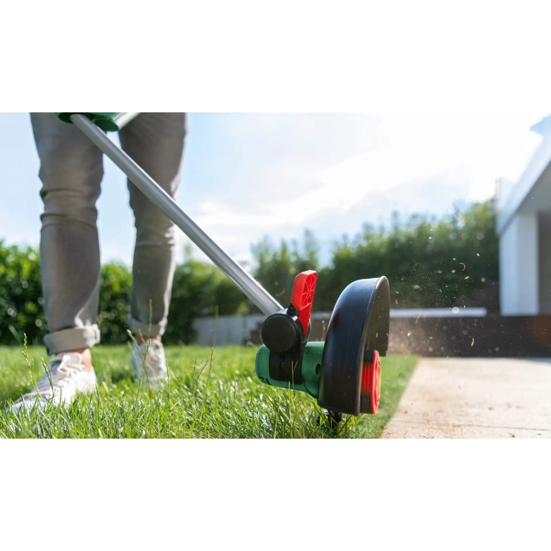 UNIVERSALGRASSCUT 18V-26 GRÆSTRIMMER 26 CM 18,0 V UDEN BATTERI OG LADER|Bosch Clearance