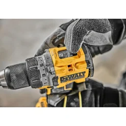 DCD800P2T-QW BOREMASKINE AKKU MED BATTERI OG LADER|Dewalt Best
