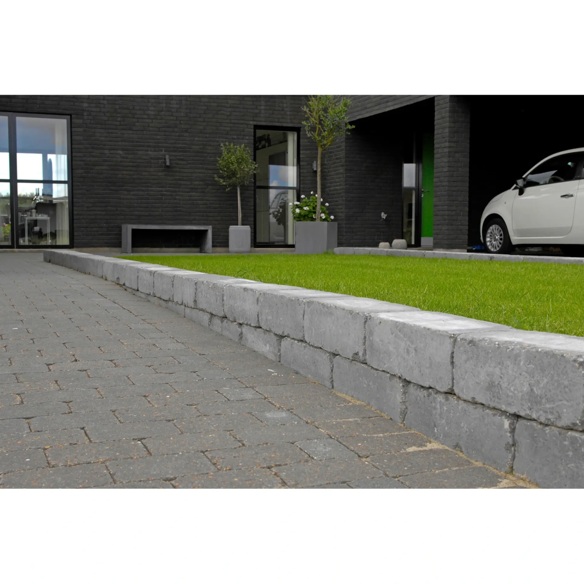 HOLMEGAARDSTEN NORMALSTEN BELÆGNINGSSTEN 5 X 14 X 21 CM SORT/ANTRACIT|IBF Online